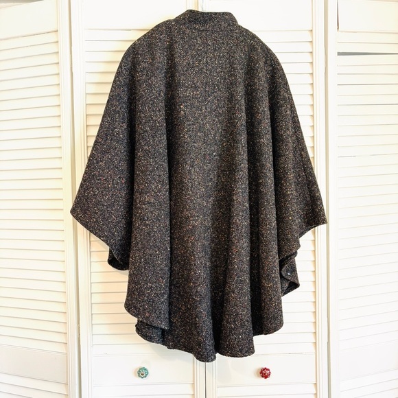 Vintage 1960s Cape Wool Coat with Fur Tails 60s MOD Flecked Tweed Black Gray - Picture 6 of 12